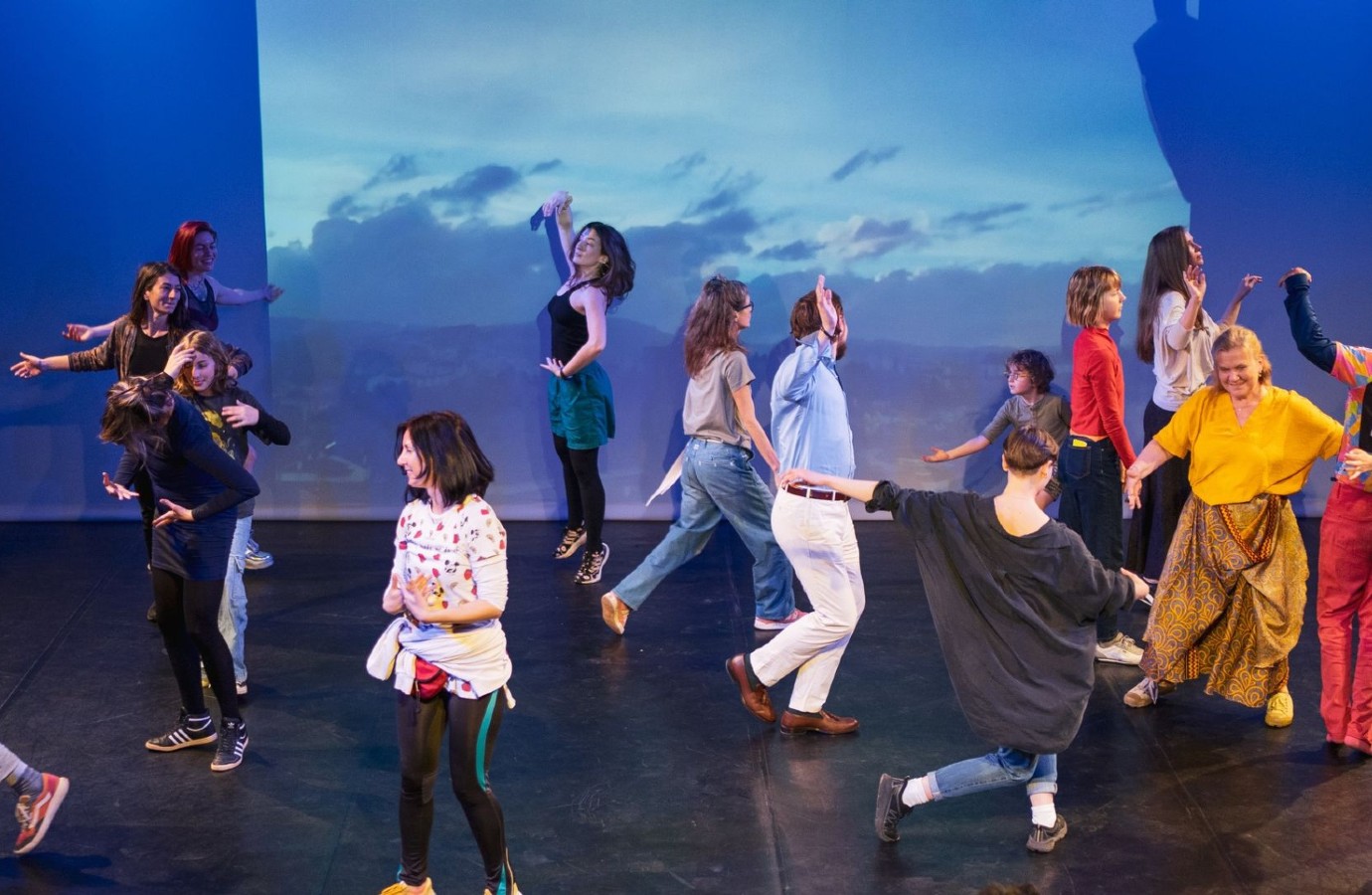 Ziua Internațională a Dansului 2026: mesaj UNESCO și un semnal de alarmă din România